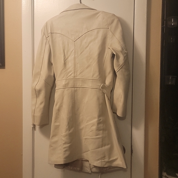 The Leather Factory beige leather coat. - Picture 7 of 14